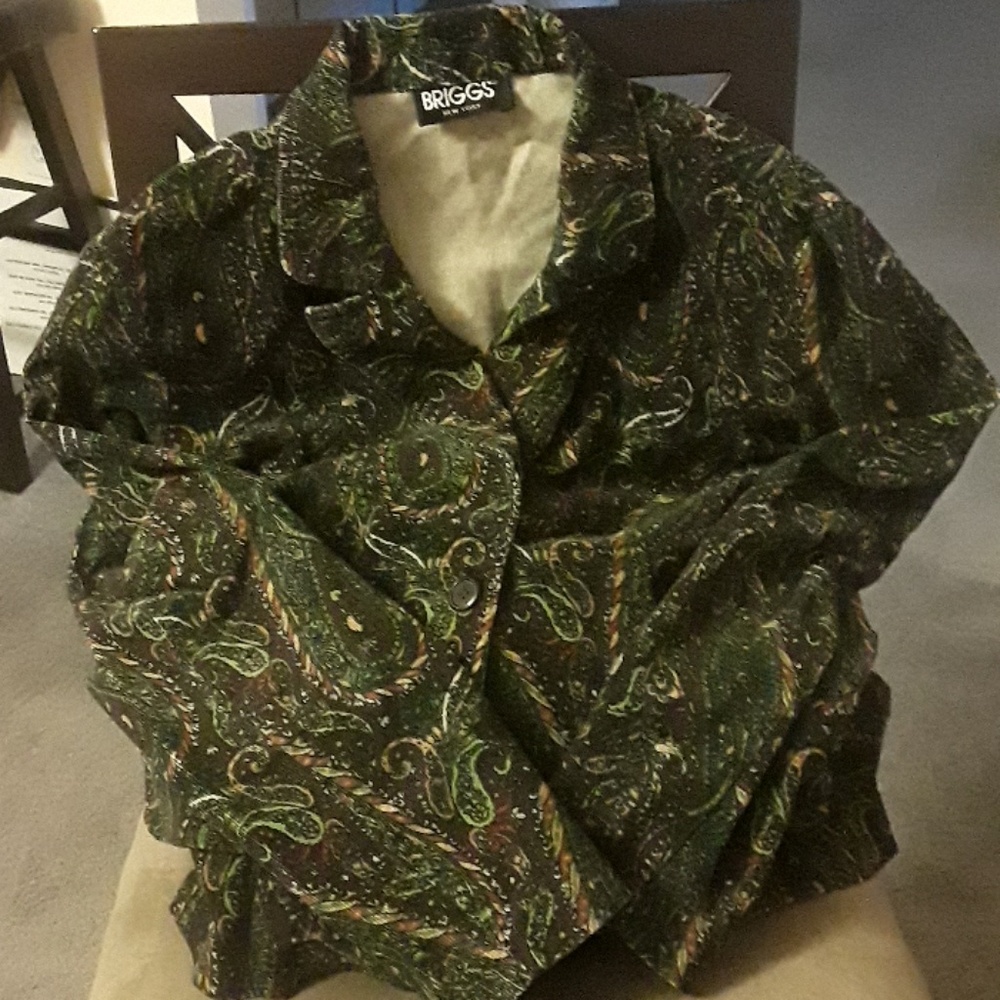 Blazer - Picture 3 of 3